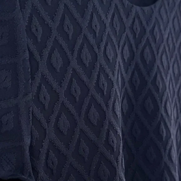 J Mclaughlin Swing Dress Mini Wave Bubble
Jacquard - Picture 6 of 8